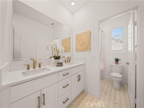 112  Turning Post  , Irvine, CA