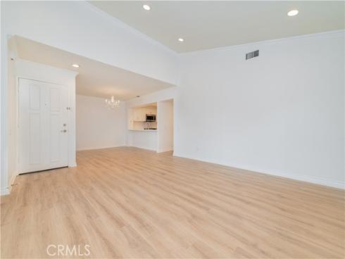 61 Greenfield 68 , Irvine, CA