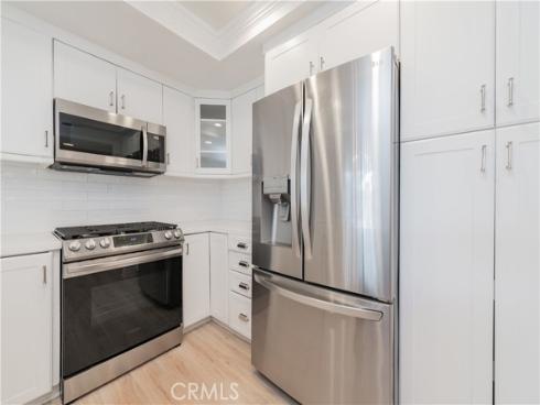 61 Greenfield 68 , Irvine, CA