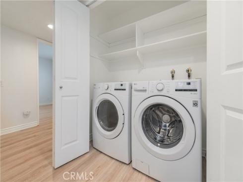 61 Greenfield 68 , Irvine, CA