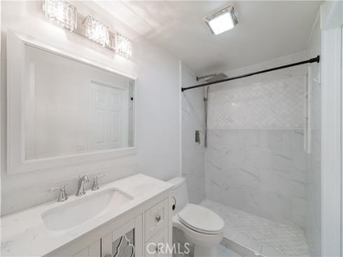 61 Greenfield 68 , Irvine, CA