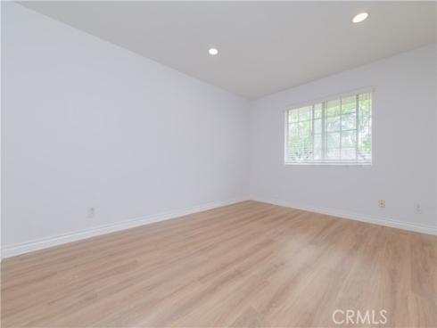 61 Greenfield 68 , Irvine, CA