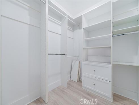 61 Greenfield 68 , Irvine, CA