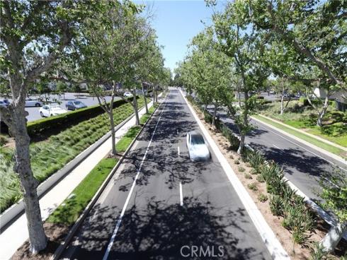 61 Greenfield 68 , Irvine, CA