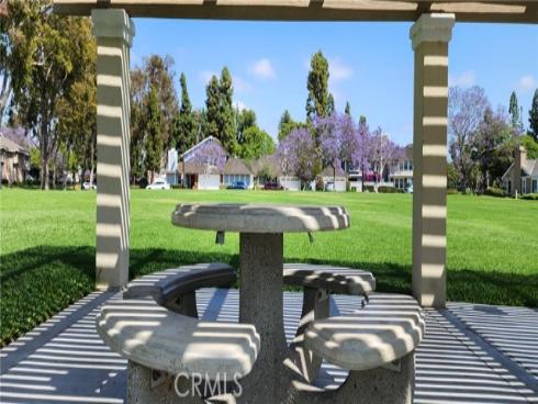 61 Greenfield 68 , Irvine, CA