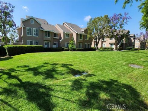 61 Greenfield 68 , Irvine, CA