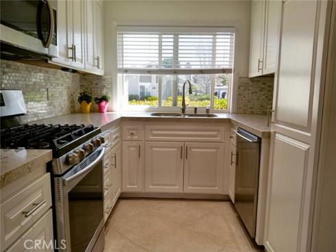 18 Goldenbush , Irvine, CA