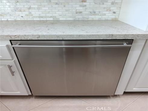 18 Goldenbush , Irvine, CA