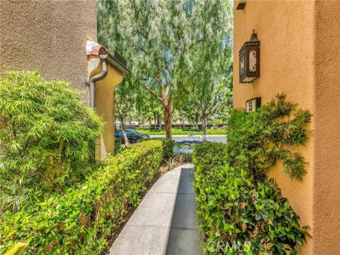 55 Strawberry Grove, Irvine, CA