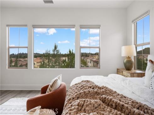 59 Longchamp , Irvine, CA