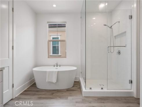 59 Longchamp , Irvine, CA