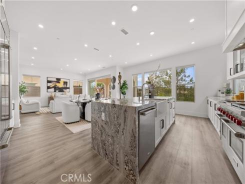 59 Longchamp , Irvine, CA