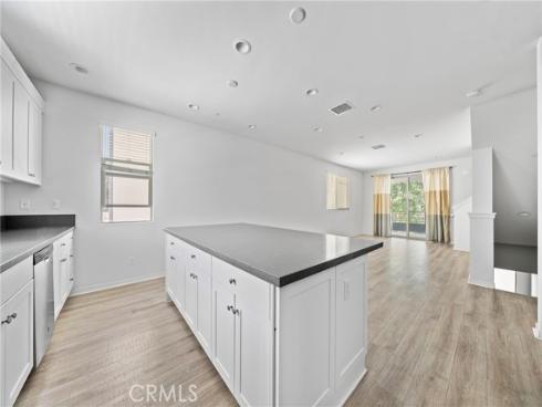 143 Frame , Irvine, CA