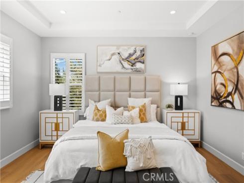 100 Henderson , Irvine, CA