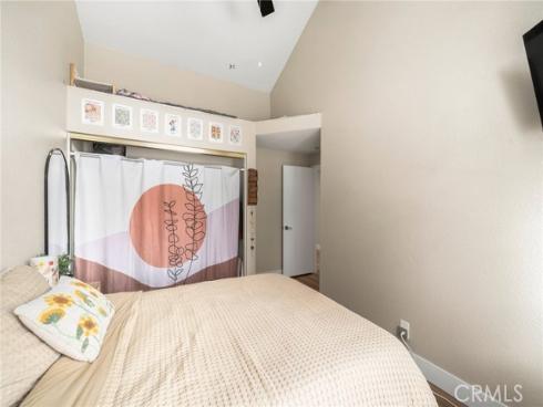 71 Agostino , Irvine, CA