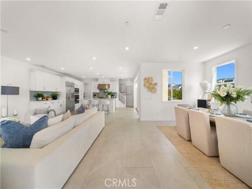 306 Treble , Irvine, CA