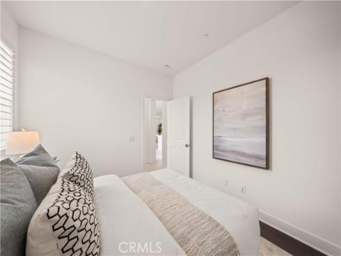 306 Treble , Irvine, CA