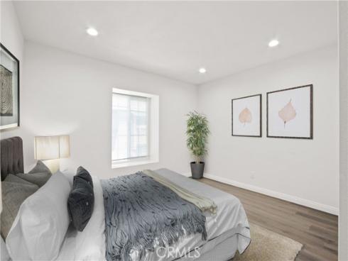 326 Streamwood , Irvine, CA