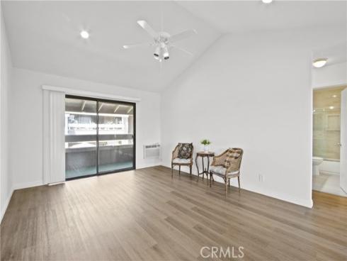 326 Streamwood , Irvine, CA