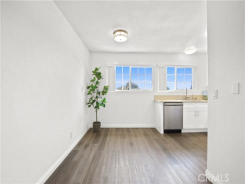 326 Streamwood , Irvine, CA