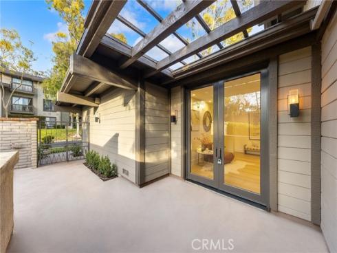 8 Montanas Sud 60 , Irvine, CA