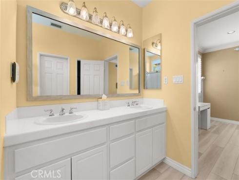 47 Robinson Drive, Irvine, CA