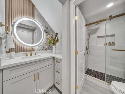 10  Lassen  , Irvine, CA