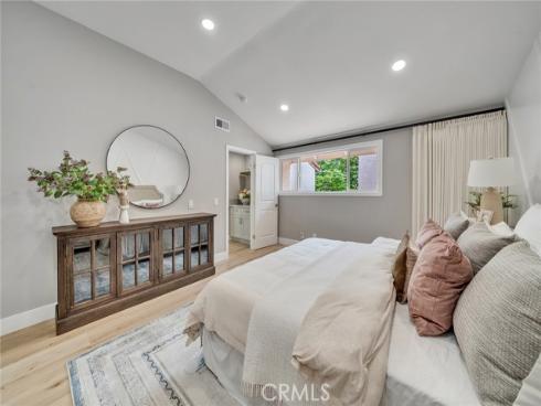 10  Lassen  , Irvine, CA