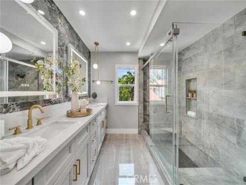 10  Lassen  , Irvine, CA