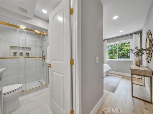 10  Lassen  , Irvine, CA