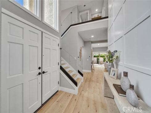 10  Lassen  , Irvine, CA