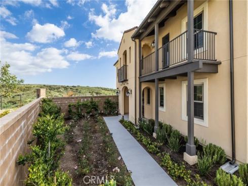 200  Canterbury  , Irvine, CA