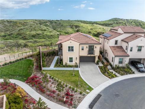 200  Canterbury  , Irvine, CA