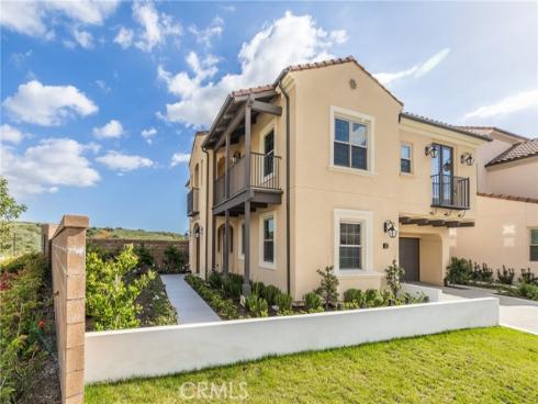 200  Canterbury  , Irvine, CA