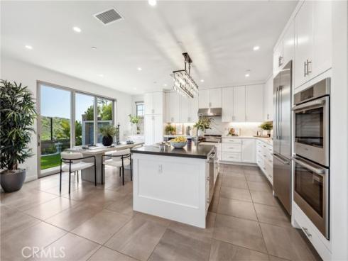 200  Canterbury  , Irvine, CA