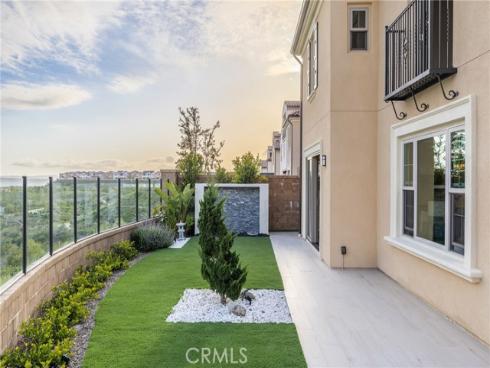 200  Canterbury  , Irvine, CA