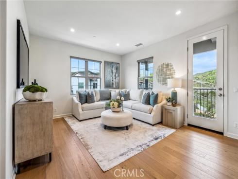 200  Canterbury  , Irvine, CA