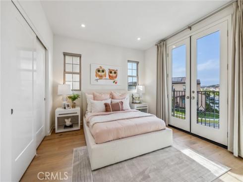 200  Canterbury  , Irvine, CA