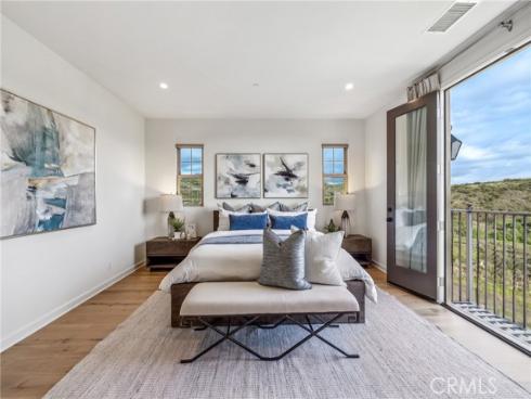 200  Canterbury  , Irvine, CA