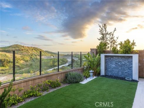 200  Canterbury  , Irvine, CA