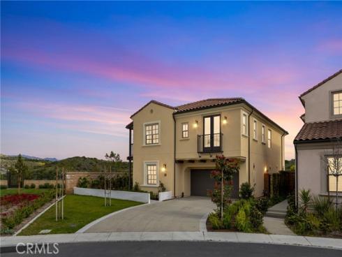200  Canterbury  , Irvine, CA