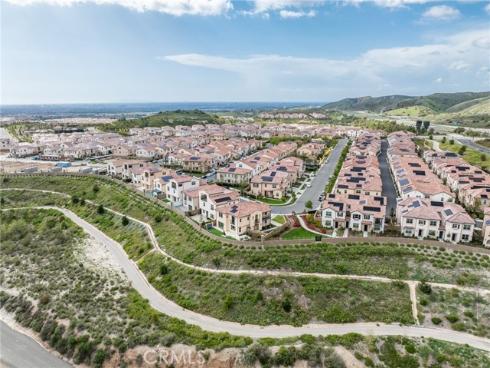 200  Canterbury  , Irvine, CA