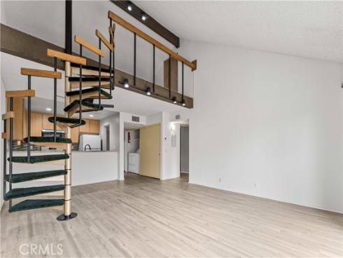 105 Tangelo 400 , Irvine, CA