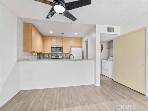 105 Tangelo 400 , Irvine, CA