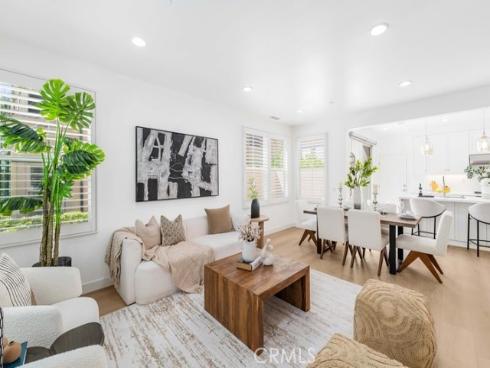 61 Jade Flower , Irvine, CA