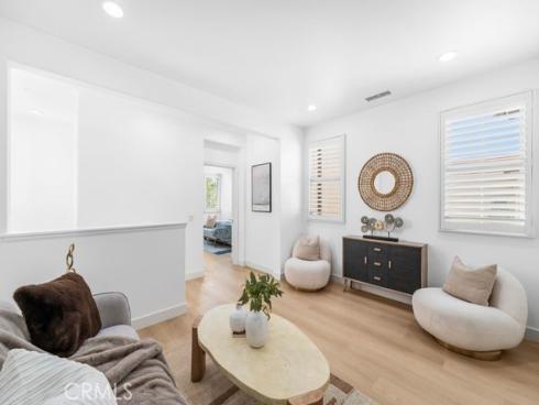 61 Jade Flower , Irvine, CA