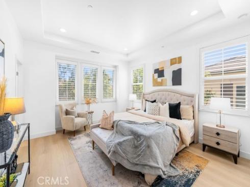 61 Jade Flower , Irvine, CA