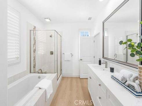 61 Jade Flower , Irvine, CA