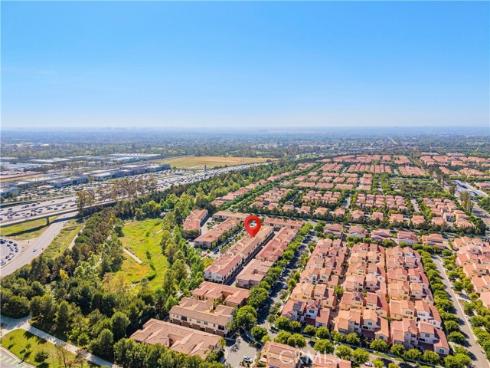 61 Jade Flower , Irvine, CA