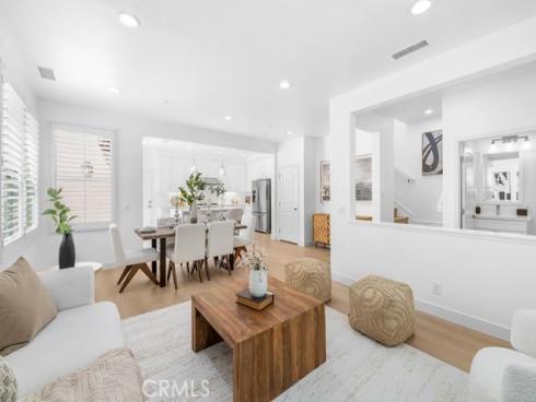 61 Jade Flower , Irvine, CA